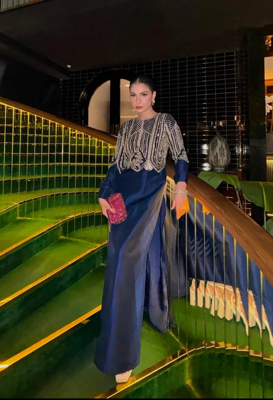 Amaya - Pure Tassel Silk
