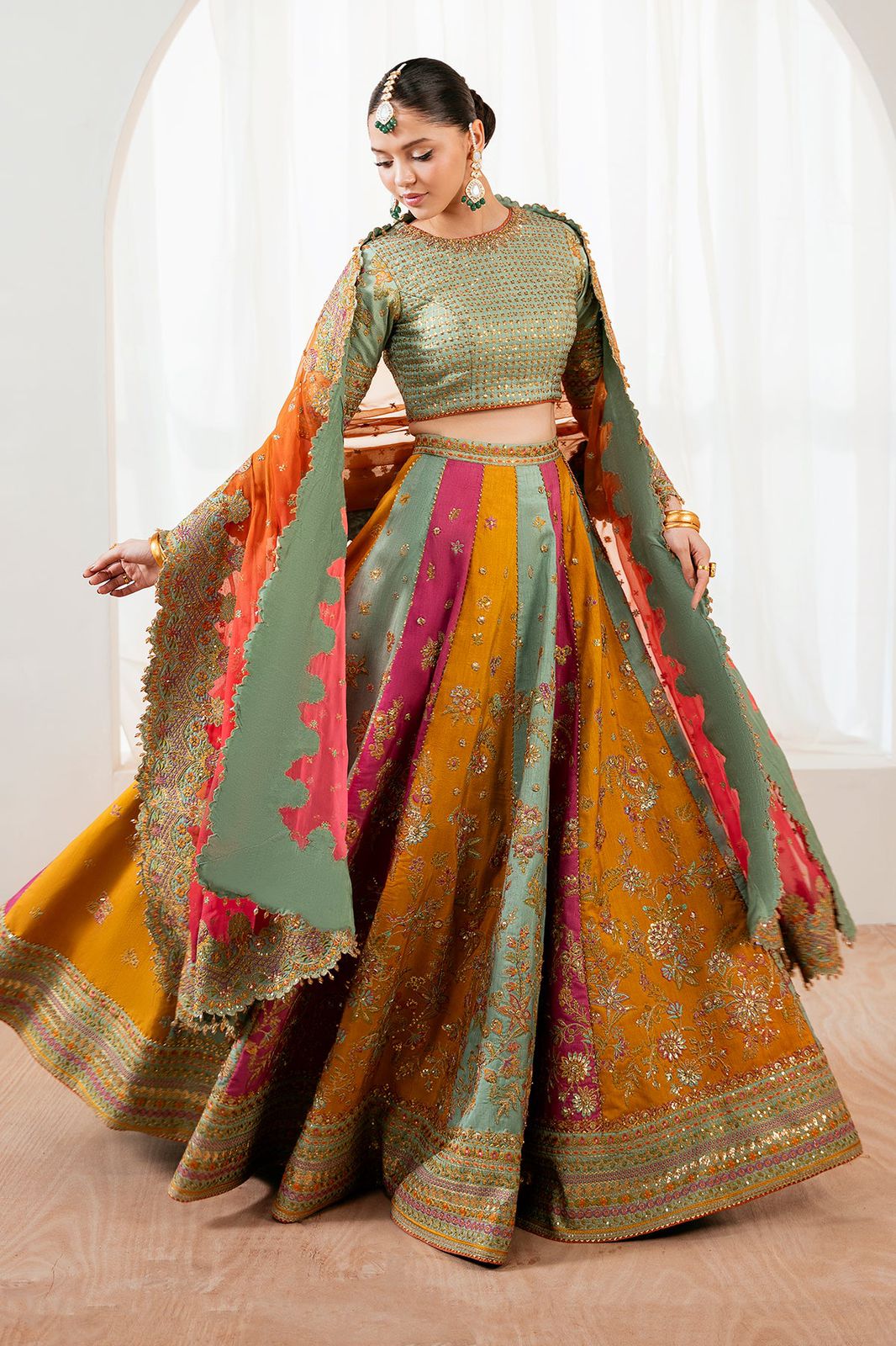 Baroque-Multi Maxi