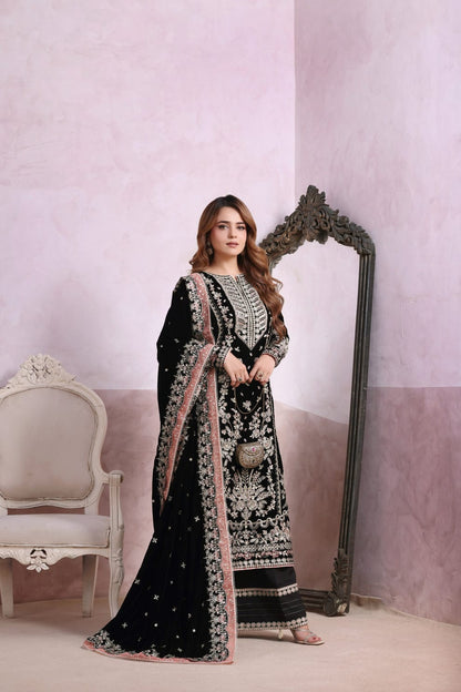 Sabaiqbal Velvet 3pc