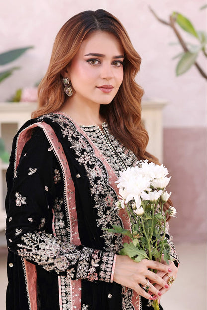 Sabaiqbal Velvet 3pc